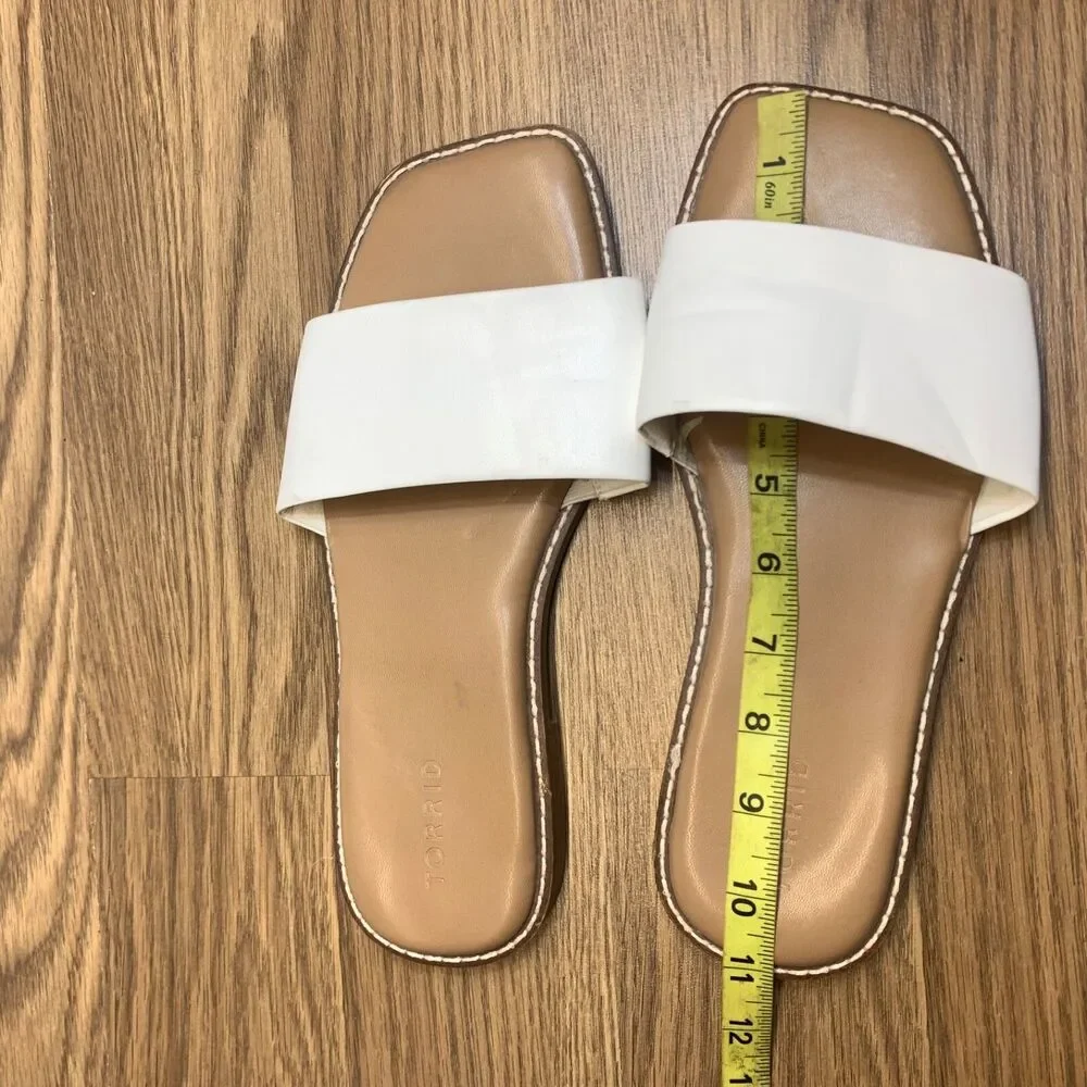 Torrid Single Band‎ Slides Flat Sandals 10WW Faux Leather White Square Toe
